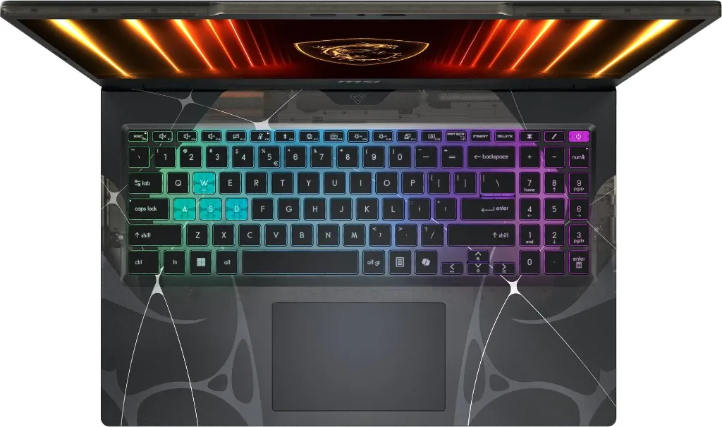 MSI CYBORG 15 B2RWFKG Core 7 240H